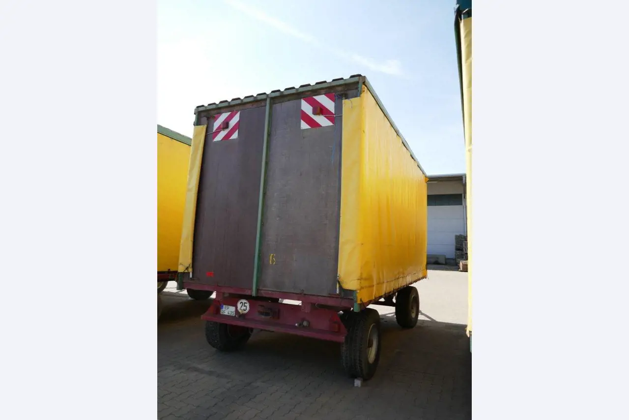 Dobro vzdrževani stroji in tehnična oprema iz živilskopredelovalnega sektorja-2