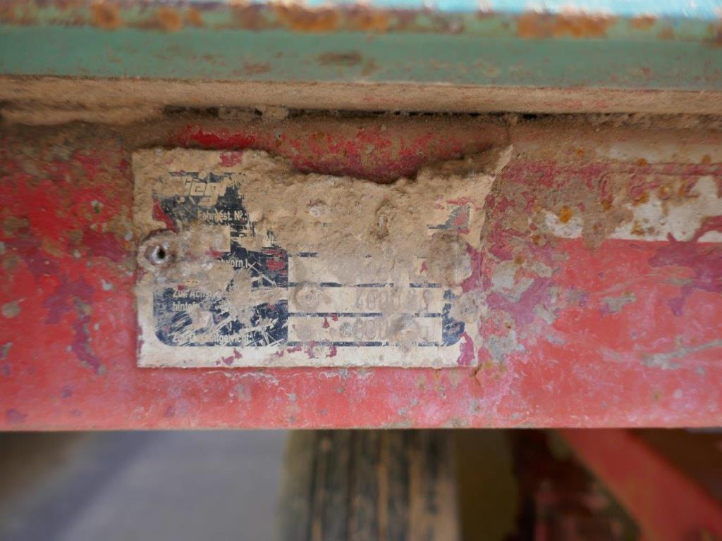 Máquinas y equipos técnicos del sector alimentario en buen estado de conservación-5