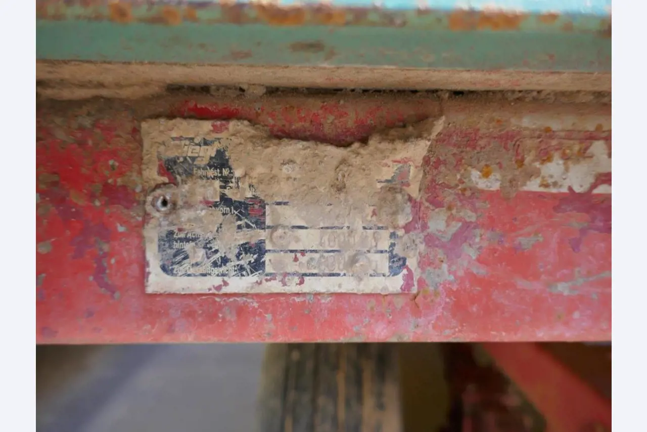 Dobro vzdrževani stroji in tehnična oprema iz živilskopredelovalnega sektorja-5