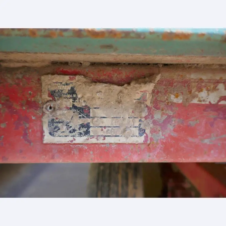 Dobro vzdrževani stroji in tehnična oprema iz živilskopredelovalnega sektorja-5