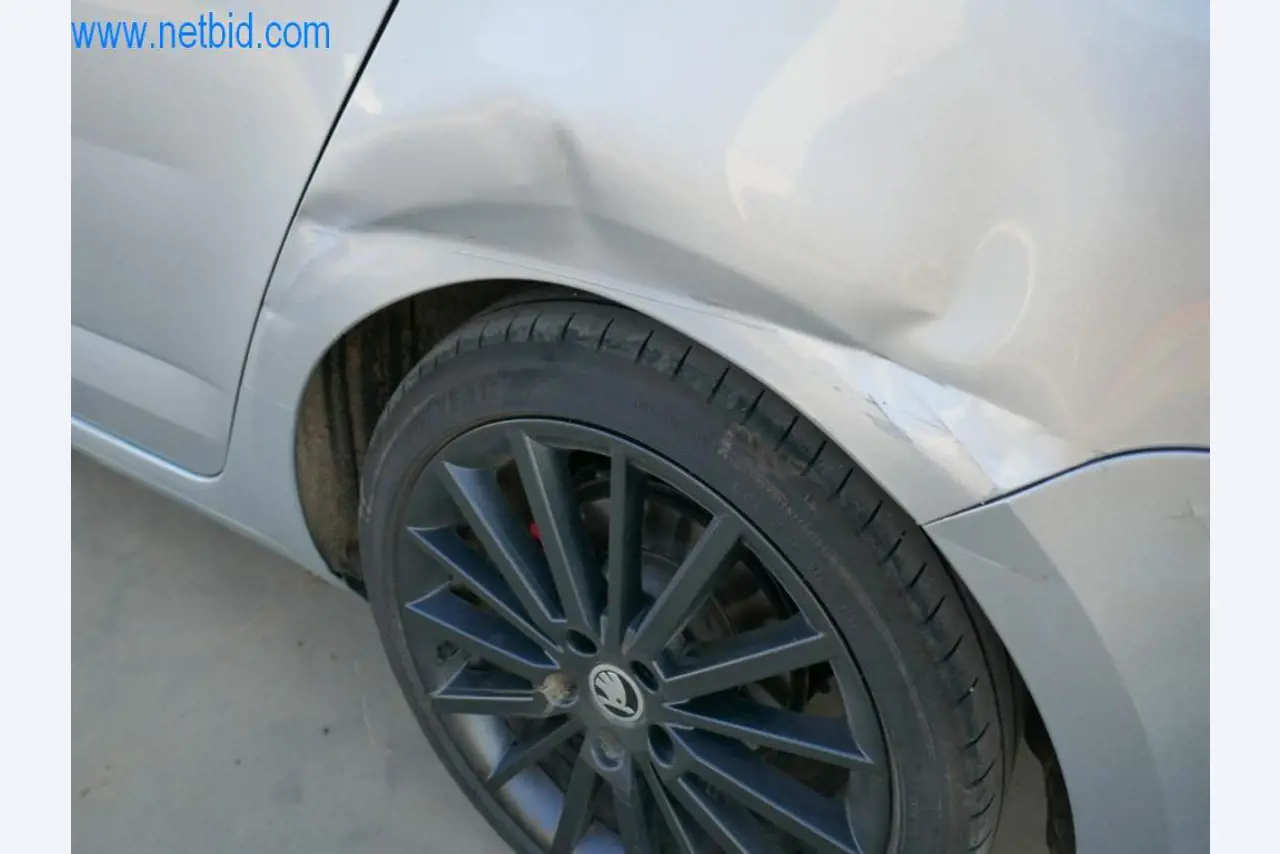 Máquinas e equipamentos técnicos do sector agroalimentar em bom estado de conservação-10