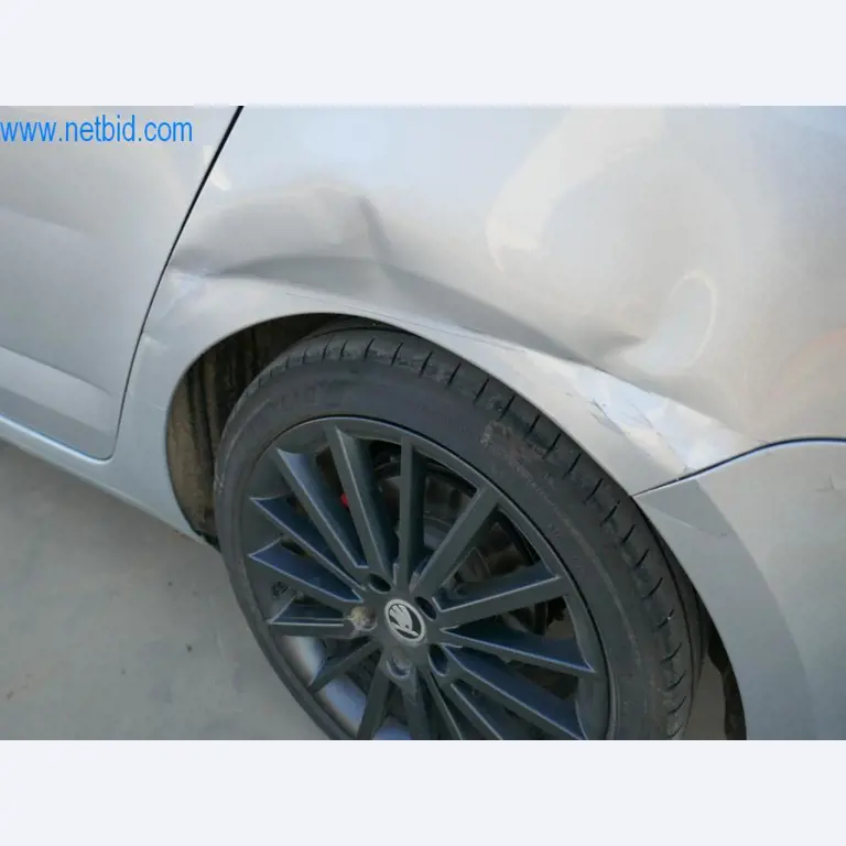 Máquinas e equipamentos técnicos do sector agroalimentar em bom estado de conservação-10