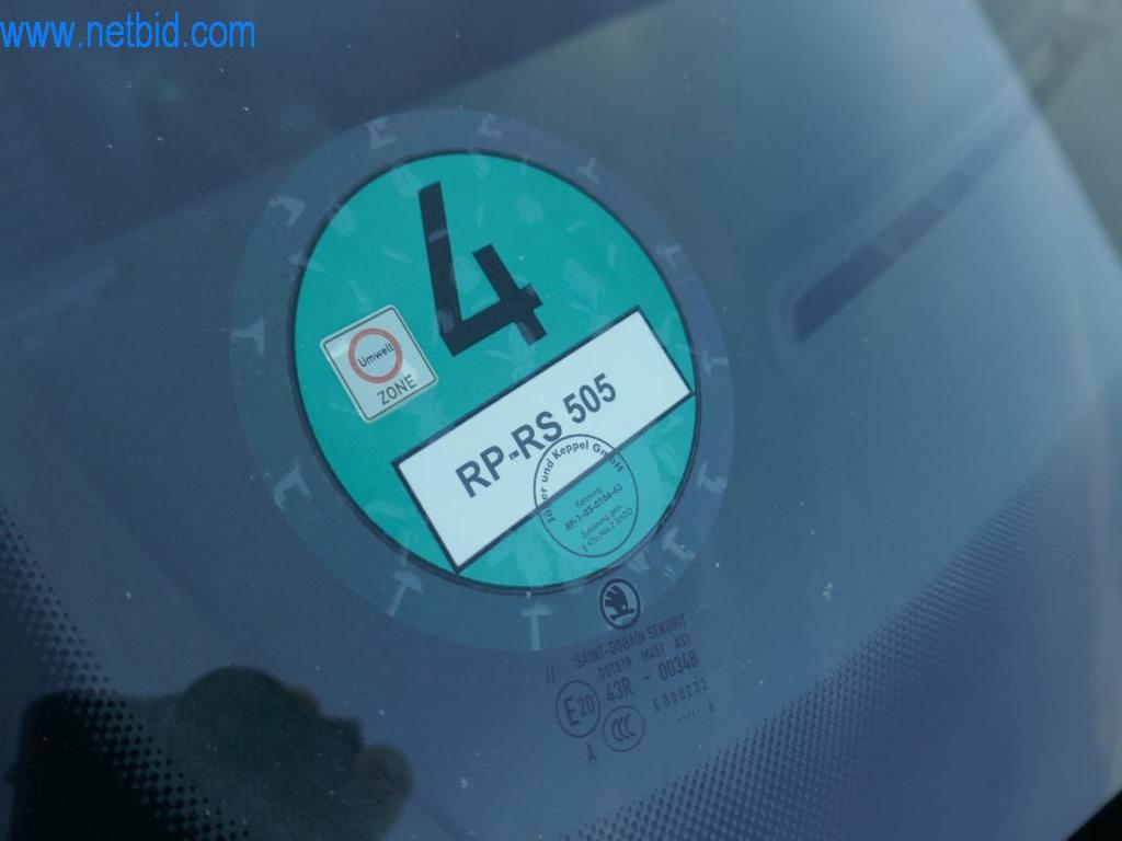 Máquinas y equipos técnicos del sector alimentario en buen estado de conservación-11