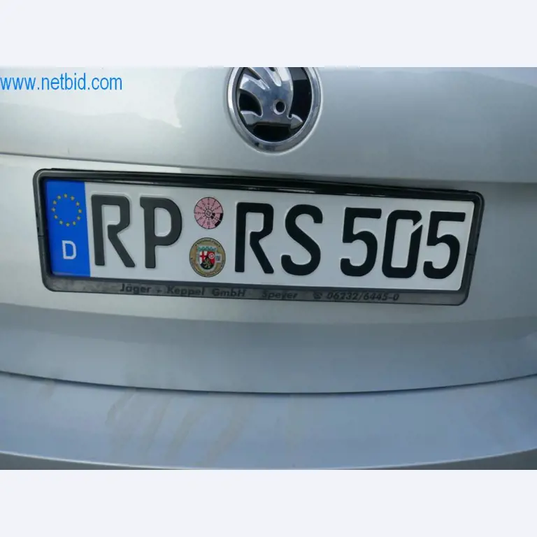 Máquinas e equipamentos técnicos do sector agroalimentar em bom estado de conservação-12