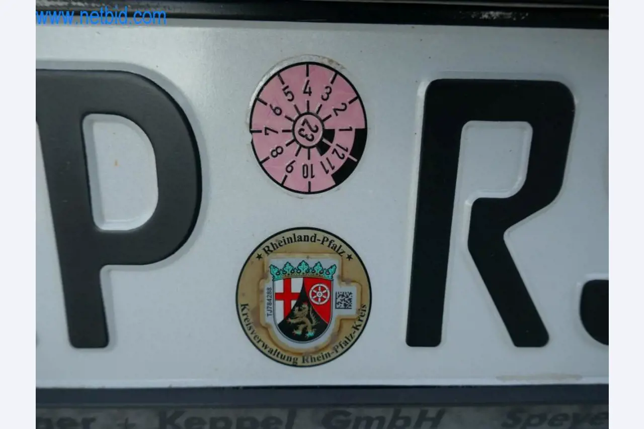 Máquinas e equipamentos técnicos do sector agroalimentar em bom estado de conservação-14