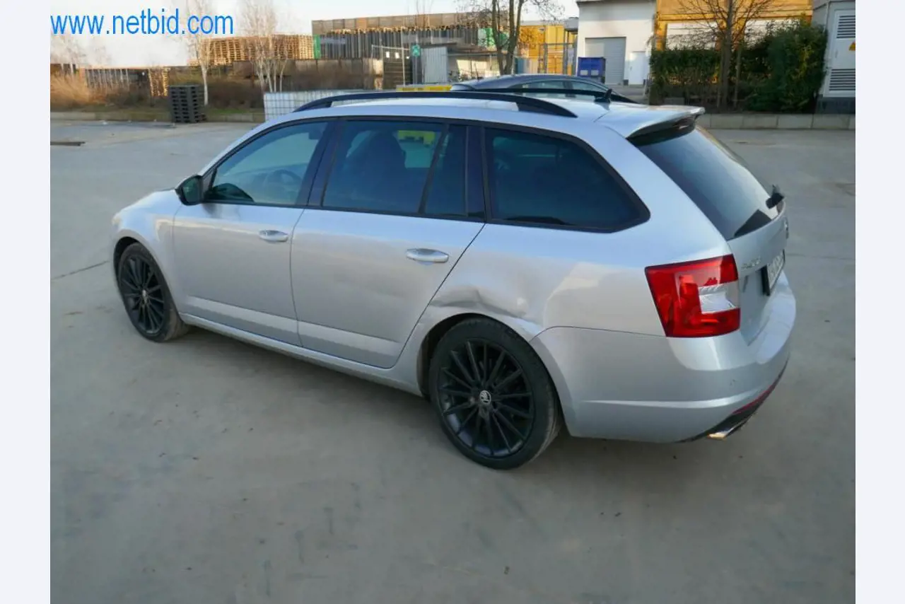 Máquinas e equipamentos técnicos do sector agroalimentar em bom estado de conservação-15