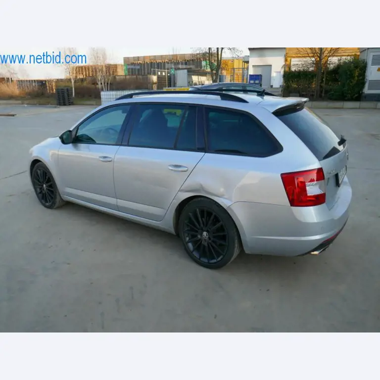 Máquinas e equipamentos técnicos do sector agroalimentar em bom estado de conservação-15