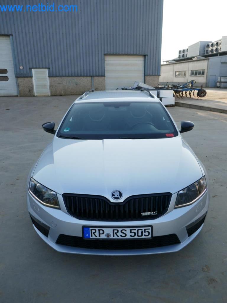 Máquinas y equipos técnicos del sector alimentario en buen estado de conservación-16