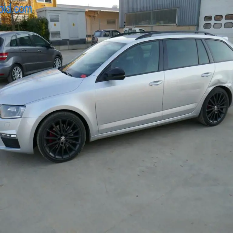 CAR Skoda Oktavia RS TD135