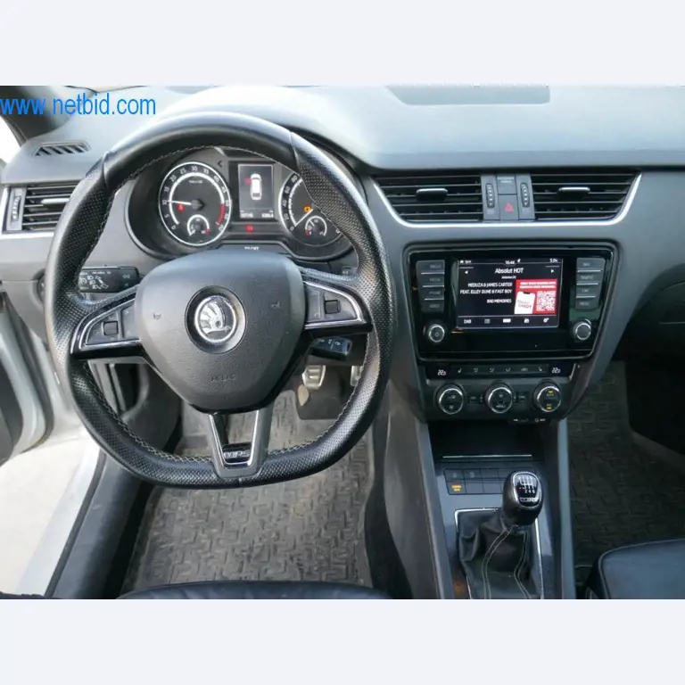 Máquinas e equipamentos técnicos do sector agroalimentar em bom estado de conservação-21