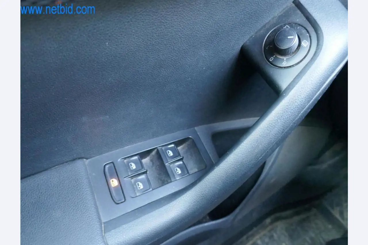 Máquinas e equipamentos técnicos do sector agroalimentar em bom estado de conservação-5