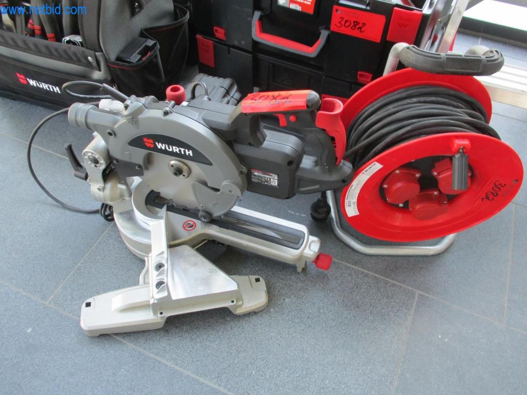 Dobrze utrzymane meble biurowe, sprzęt IT i okulary 3D (MS Hololens 2)-2