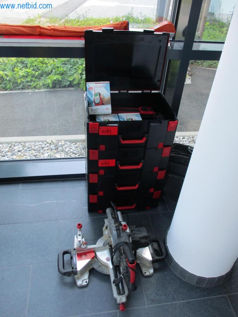 Mobiliario de oficina en buen estado, equipos informáticos y gafas 3D (MS Hololens 2)-1