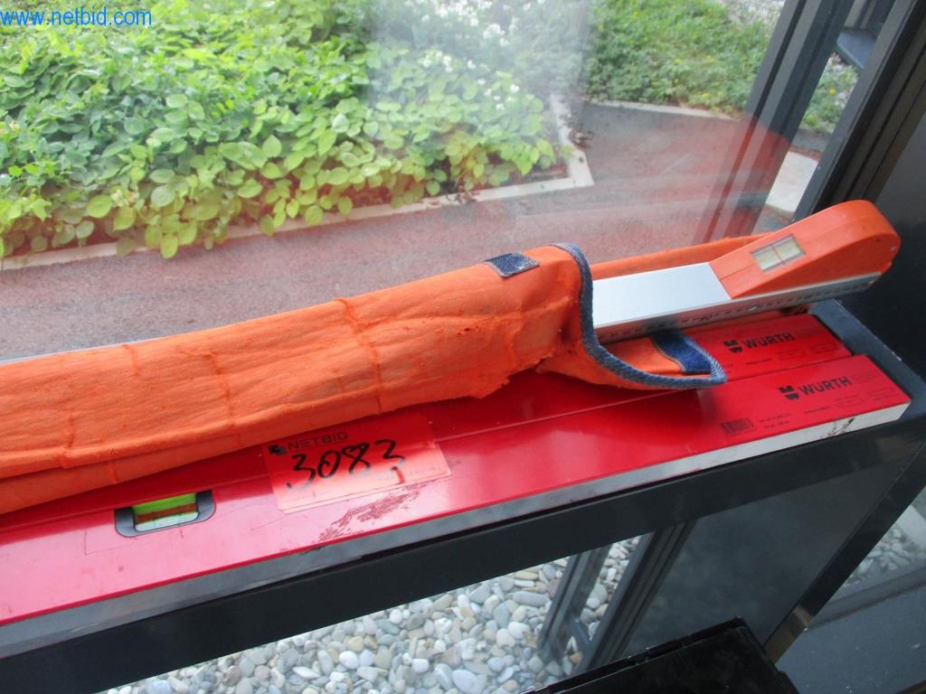 Mobiliario de oficina en buen estado, equipos informáticos y gafas 3D (MS Hololens 2)-4