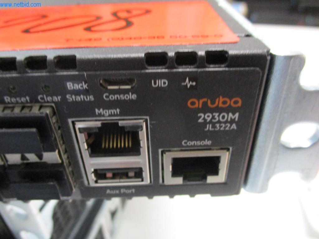 Gepflegte Büromöbel, IT-Ausstattungen und 3D-Brillen (MS Hololens 2) -2