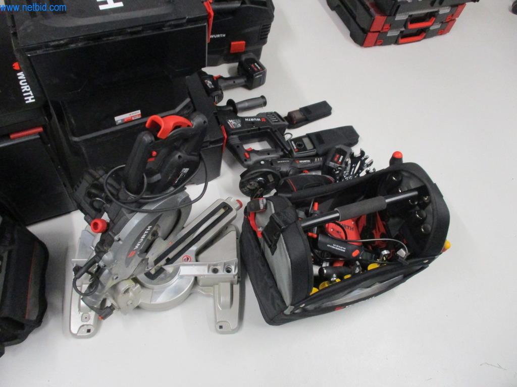 Gepflegte Büromöbel, IT-Ausstattungen und 3D-Brillen (MS Hololens 2) -2