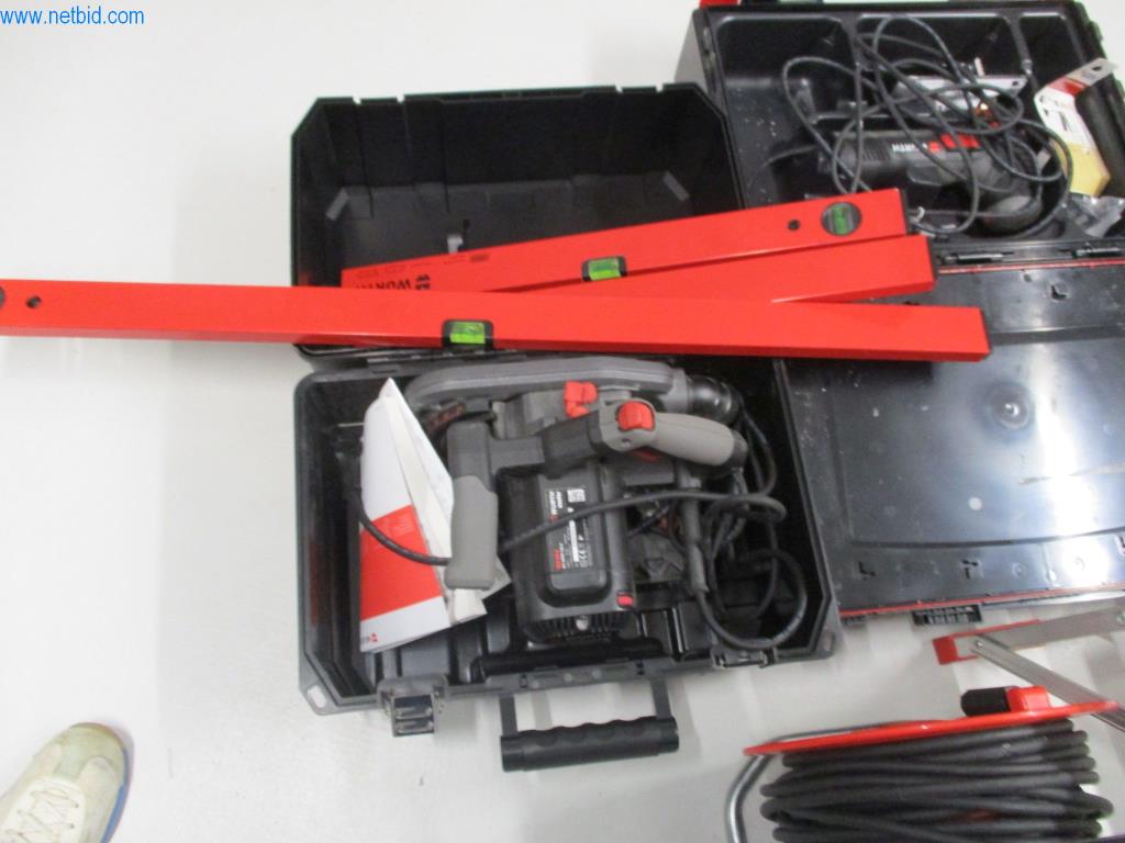 Mobiliario de oficina en buen estado, equipos informáticos y gafas 3D (MS Hololens 2)-6