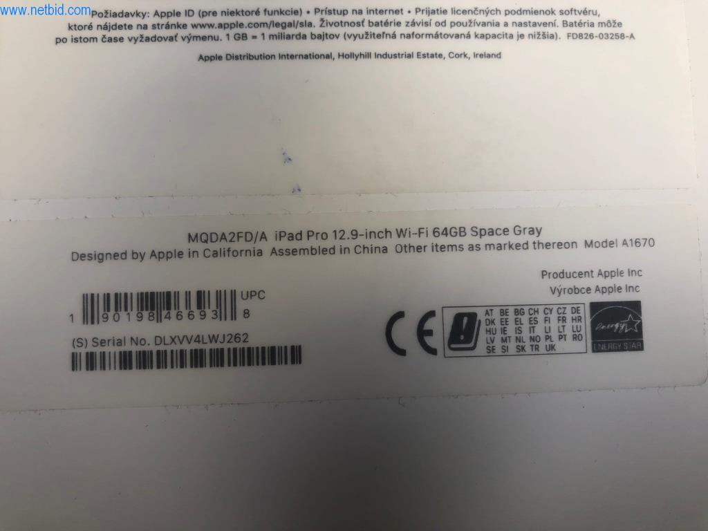 Well-maintained office furniture, IT equipment and 3D glasses (MS Hololens 2) -3