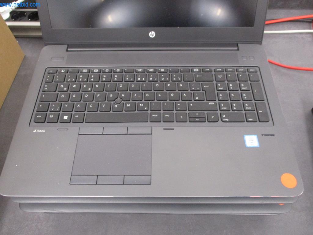 Well-maintained office furniture, IT equipment and 3D glasses (MS Hololens 2) -3