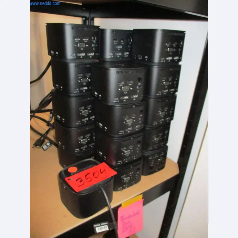 Mobiliário de escritório bem conservado, equipamento informático e óculos 3D (MS Hololens 2)-5