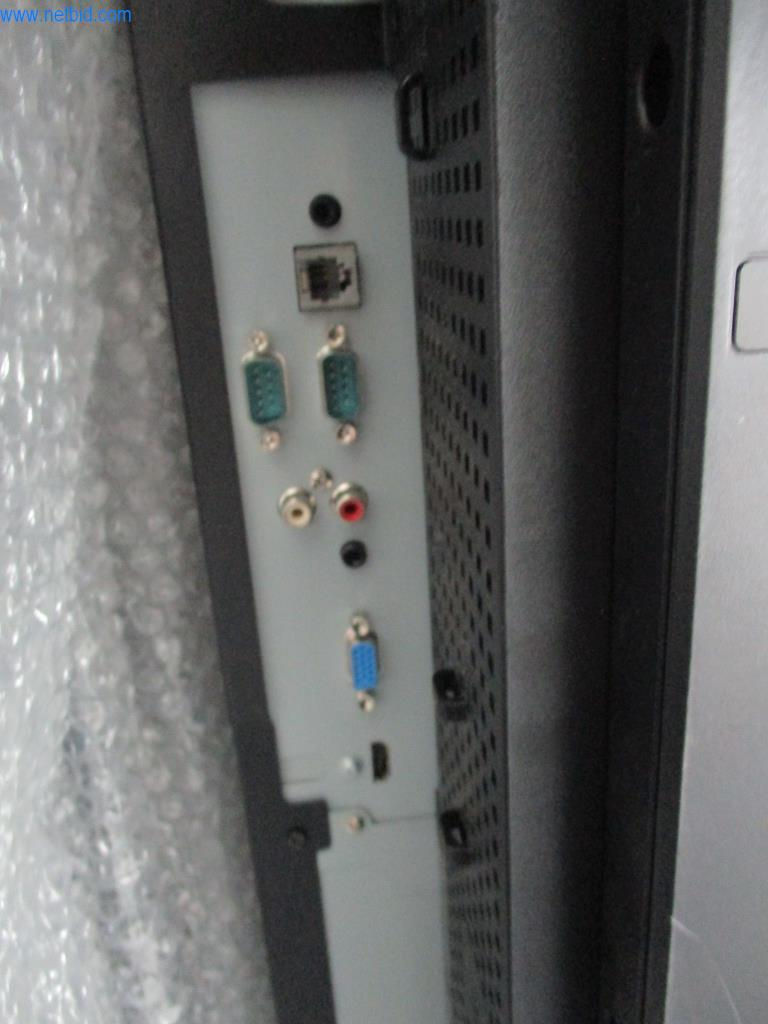 Gepflegte Büromöbel, IT-Ausstattungen und 3D-Brillen (MS Hololens 2) -3