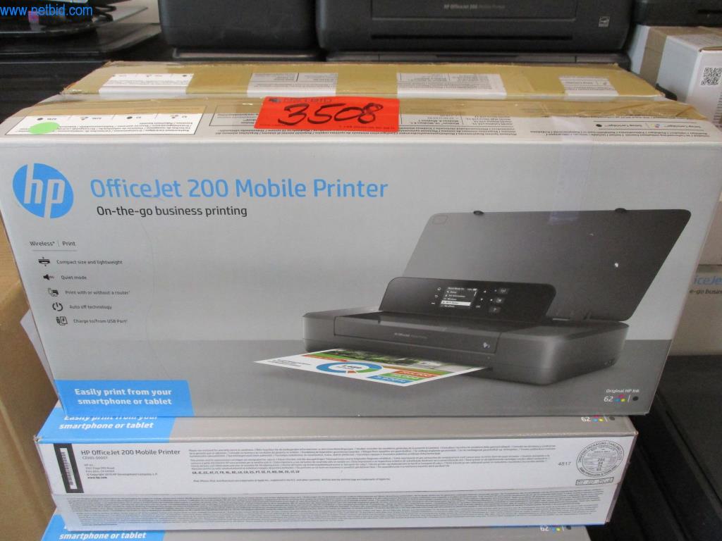 Gepflegte Büromöbel, IT-Ausstattungen und 3D-Brillen (MS Hololens 2) -2