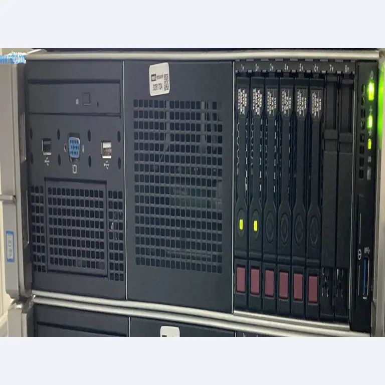 Gepflegte Büromöbel, IT-Ausstattungen und 3D-Brillen (MS Hololens 2) -1