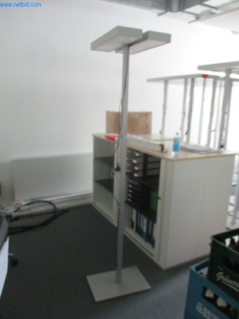 Well-maintained office furniture, IT equipment and 3D glasses (MS Hololens 2) -15