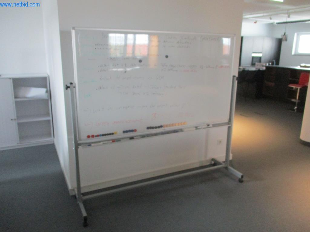 Well-maintained office furniture, IT equipment and 3D glasses (MS Hololens 2) -18