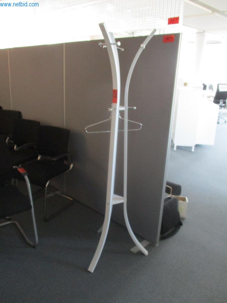 Well-maintained office furniture, IT equipment and 3D glasses (MS Hololens 2) -1