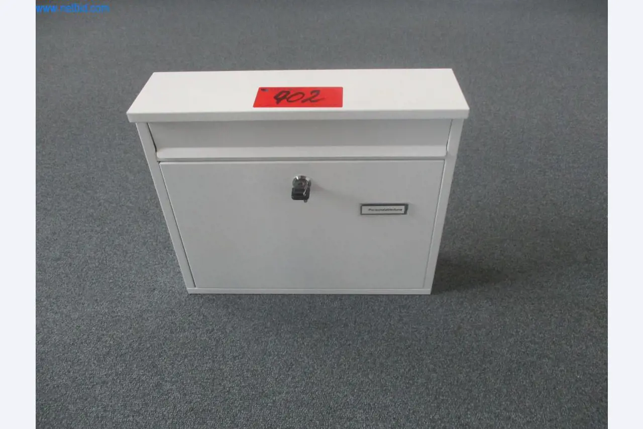 Gepflegte Büromöbel, IT-Ausstattungen und 3D-Brillen (MS Hololens 2) -34