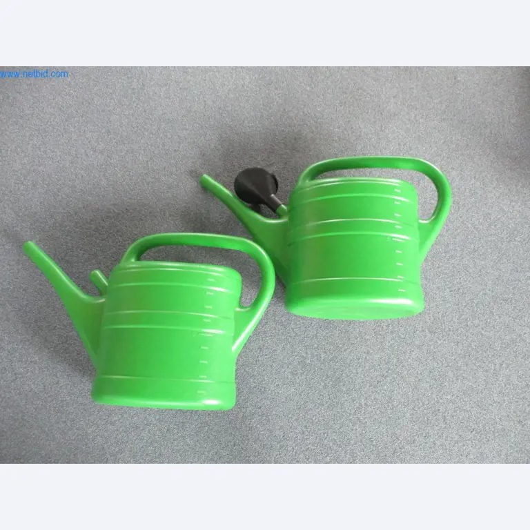 Gepflegte Büromöbel, IT-Ausstattungen und 3D-Brillen (MS Hololens 2) -35