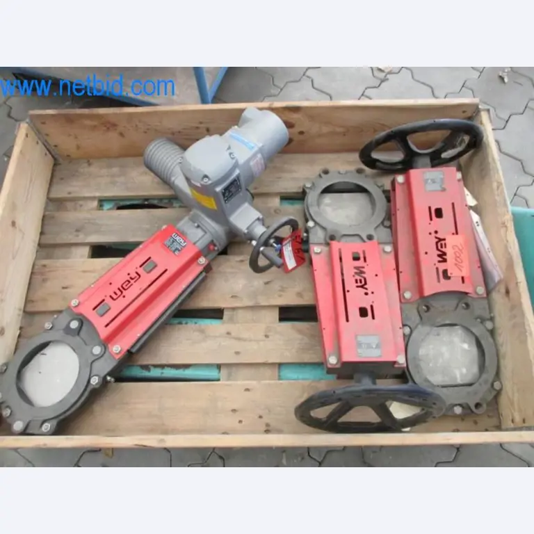 Máquinas, parque automóvel e equipamento operacional-1