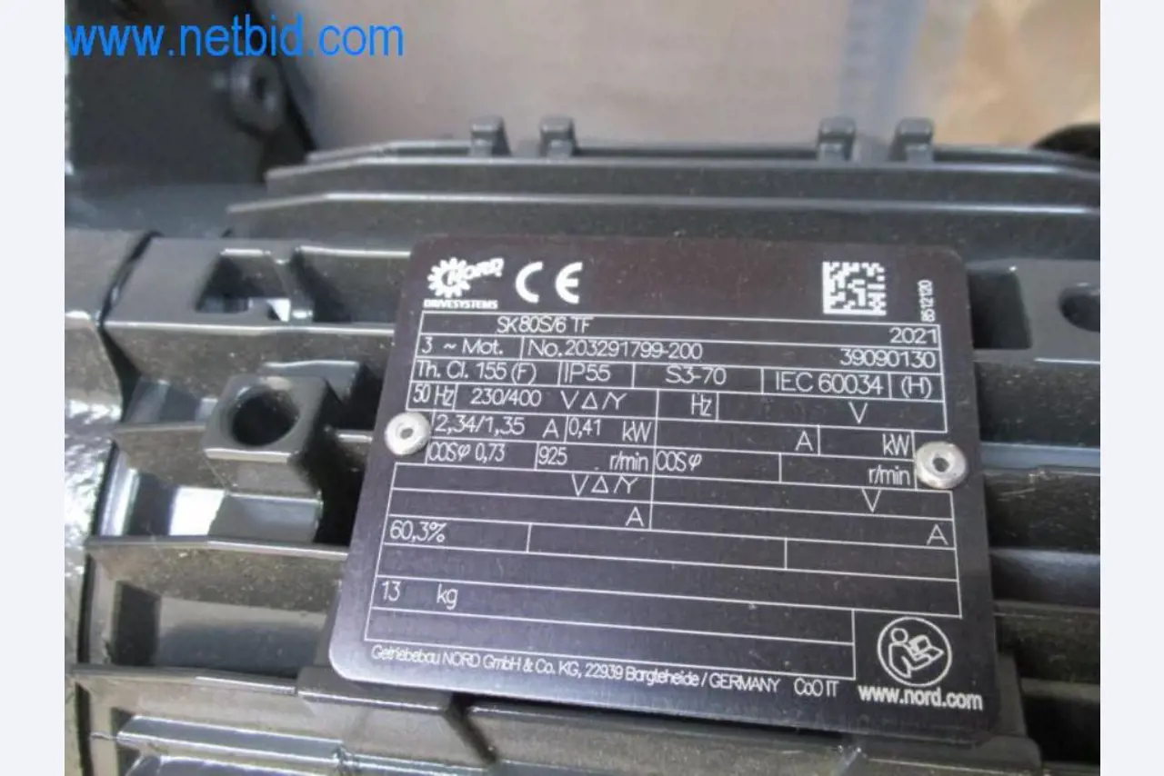 Máquinas, parque automóvel e equipamento operacional-2