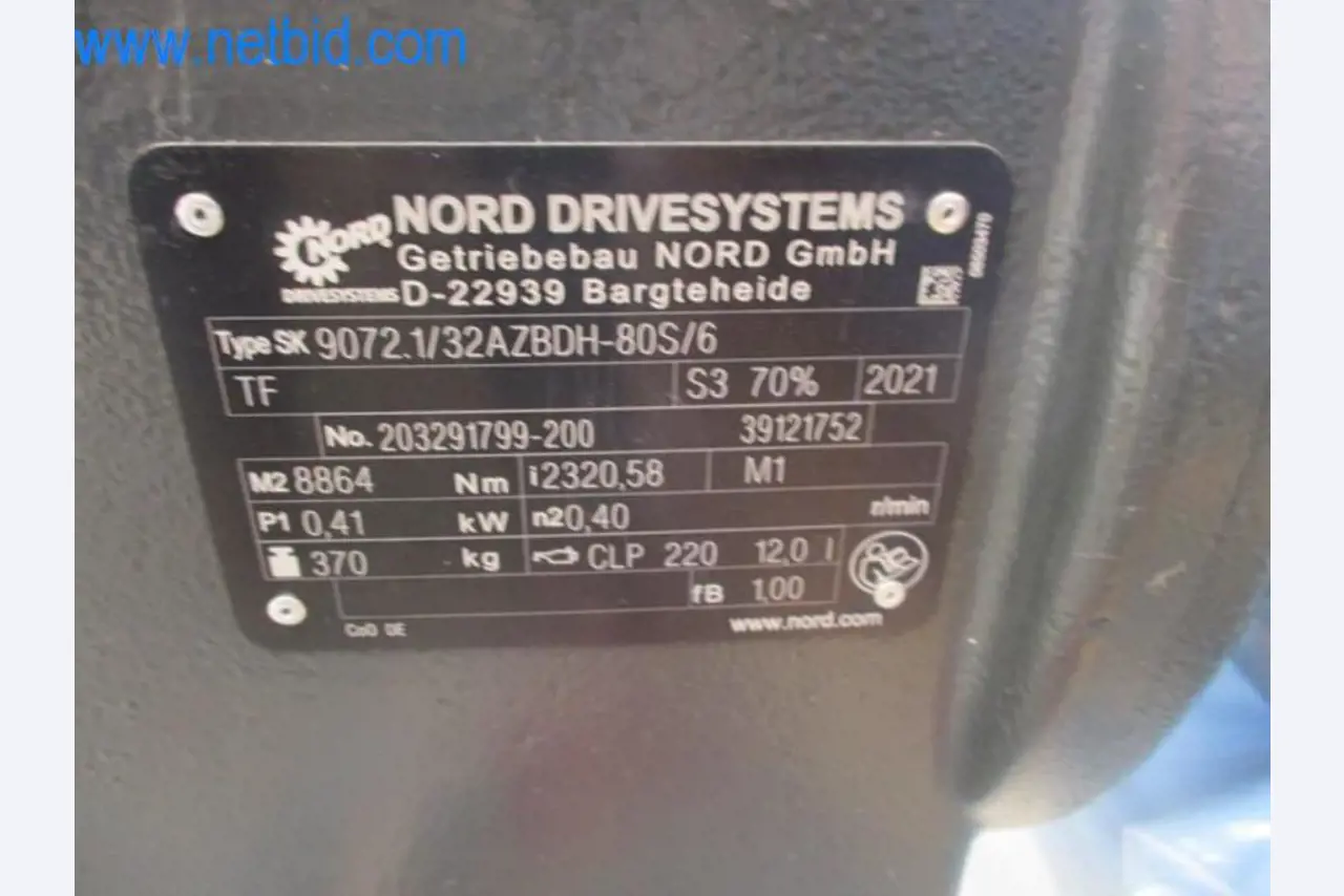 Máquinas, parque automóvel e equipamento operacional-4