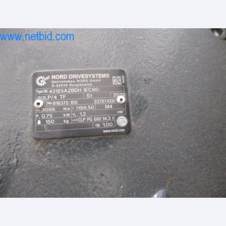 Stroje, vozový park a provozní zařízení-4