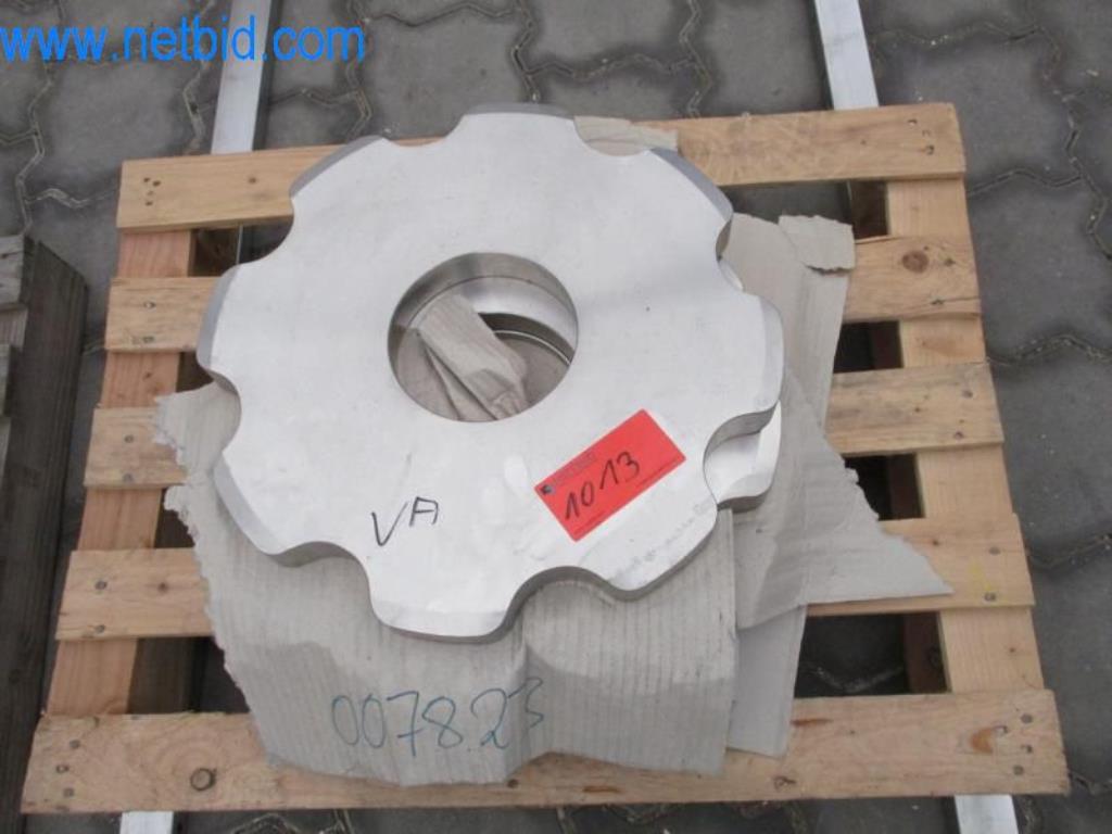 Stroje, vozový park a provozní zařízení-1