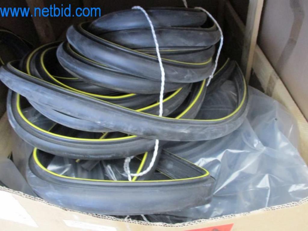 Maquinaria, parque móvil y equipos de explotación-2