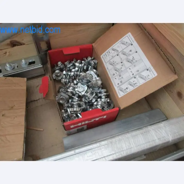 Maquinaria, parque móvil y equipos de explotación-1