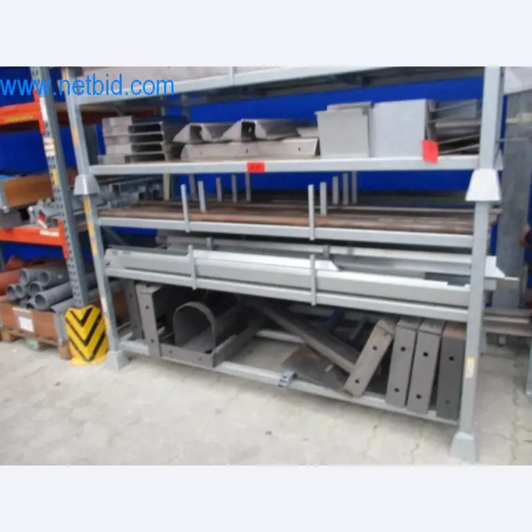 Stroje, vozový park a provozní zařízení-1