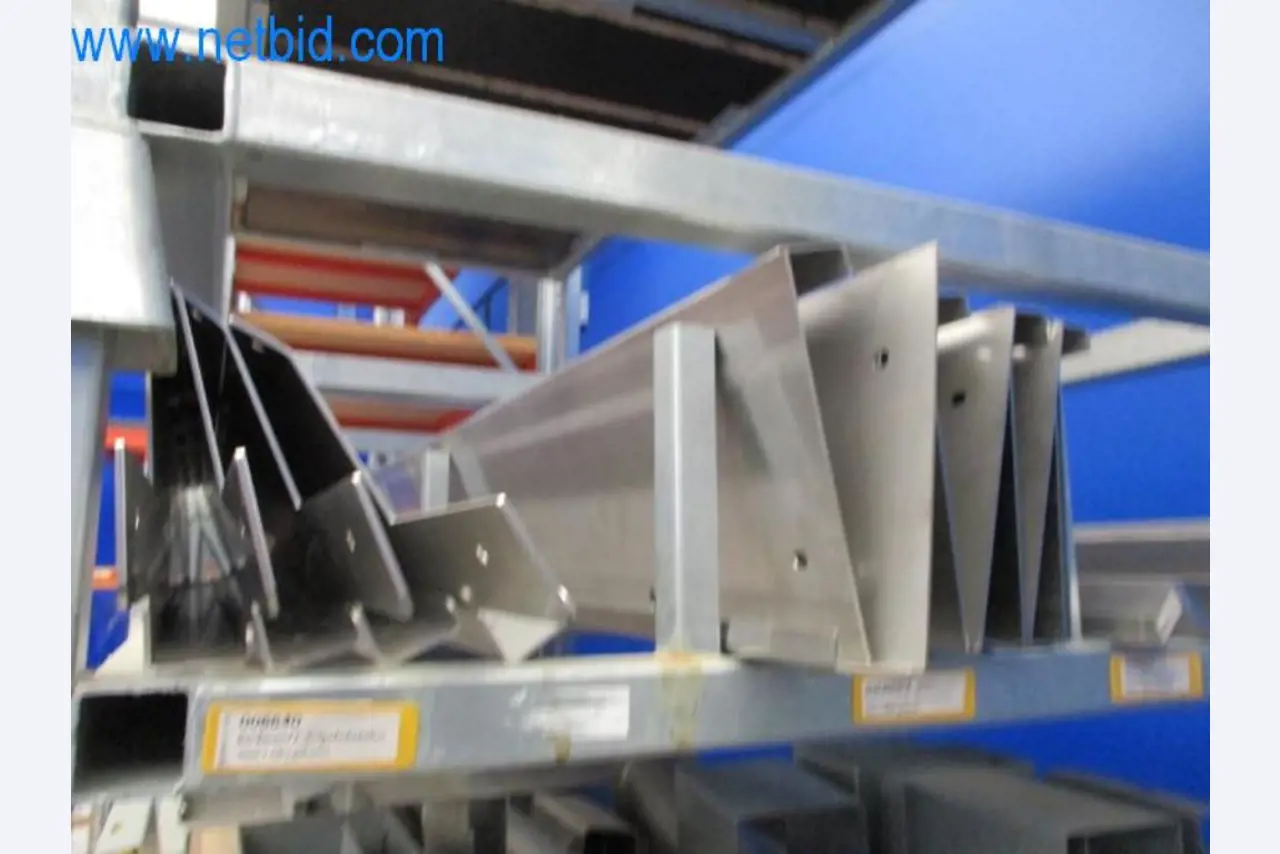 Stroje, vozový park a provozní zařízení-4