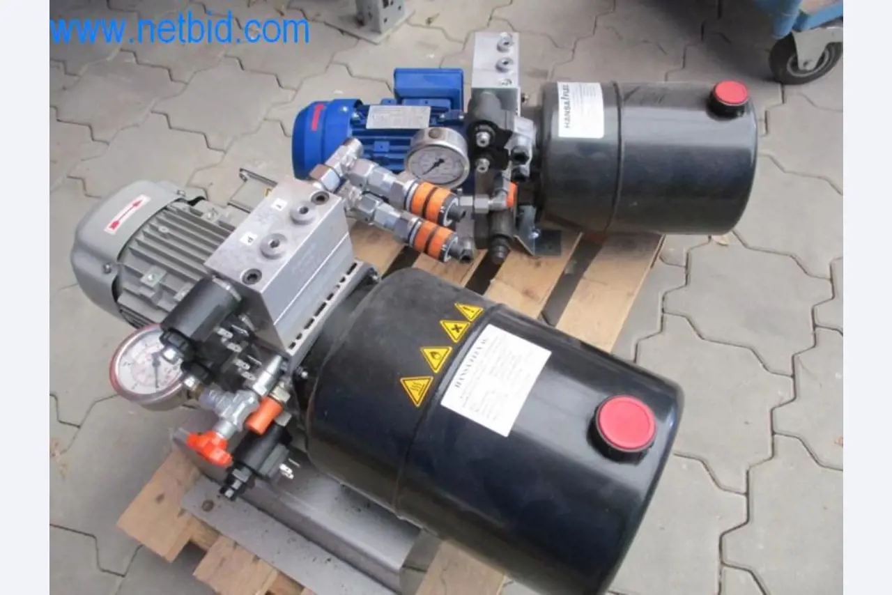 Maquinaria, parque móvil y equipos de explotación-4