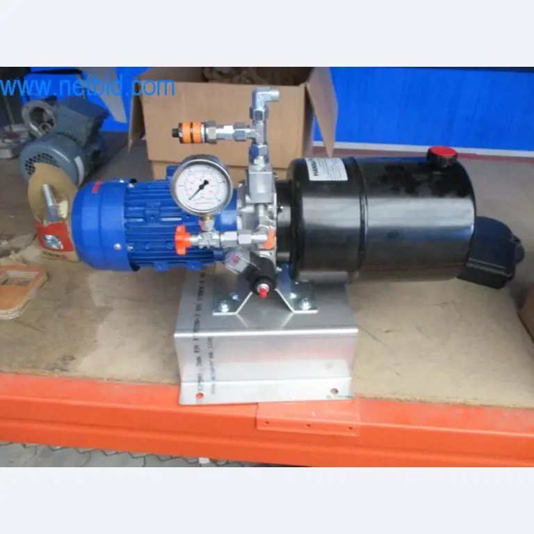 Stroje, vozový park a provozní zařízení-1