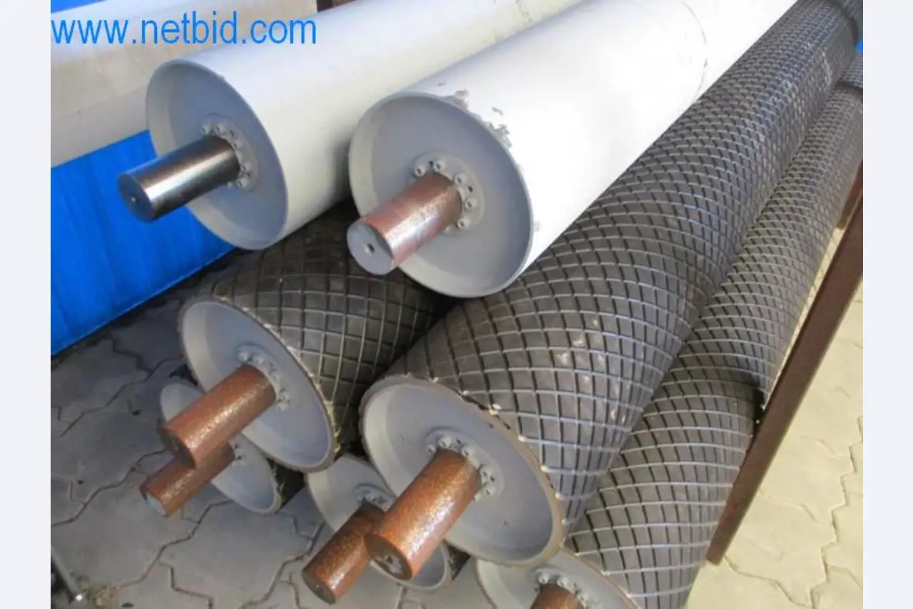 Máquinas, parque automóvel e equipamento operacional-1