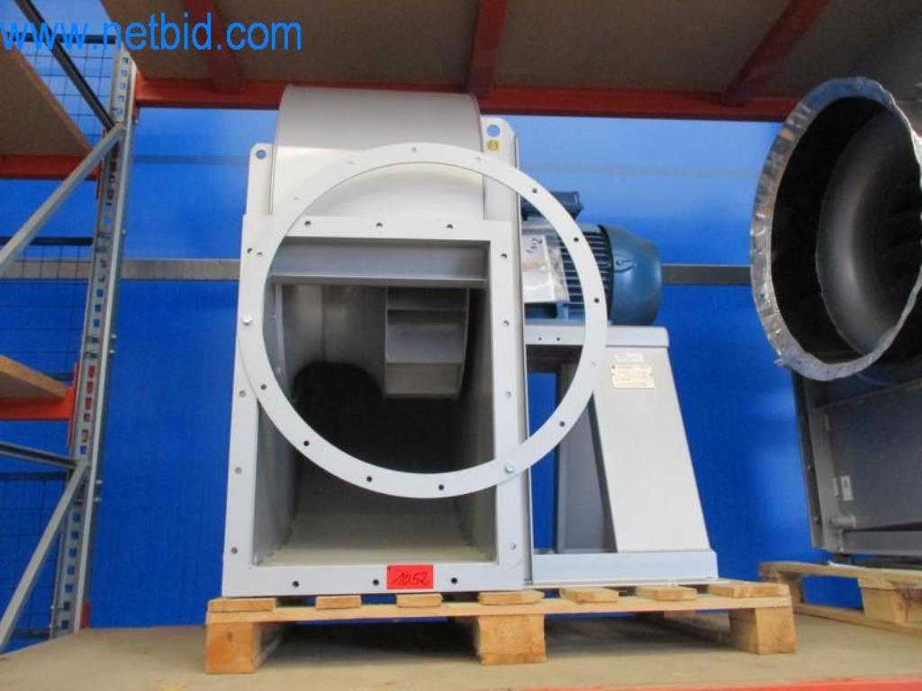 Stroje, vozový park a provozní zařízení-1