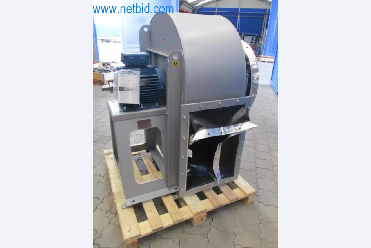 Maquinaria, parque móvil y equipos de explotación-3