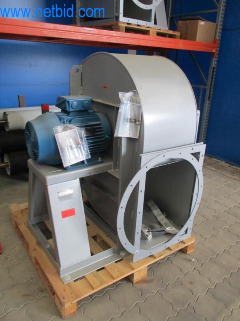 Maquinaria, parque móvil y equipos de explotación-1