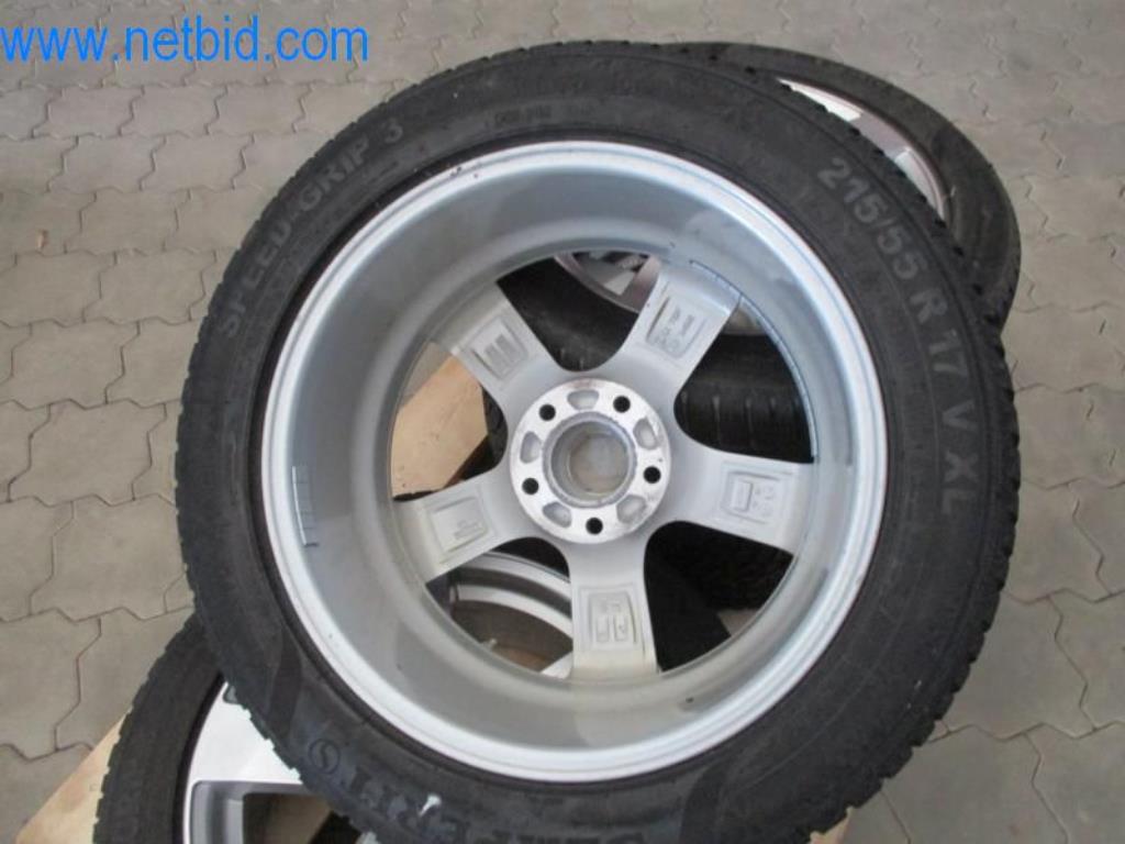 Maquinaria, parque móvil y equipos de explotación-2