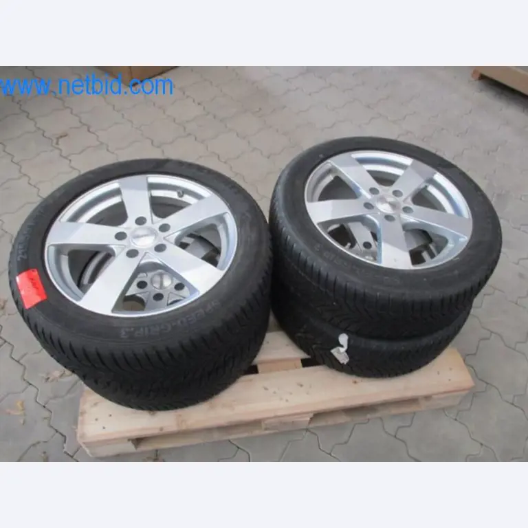 Stroje, vozový park a provozní zařízení-3