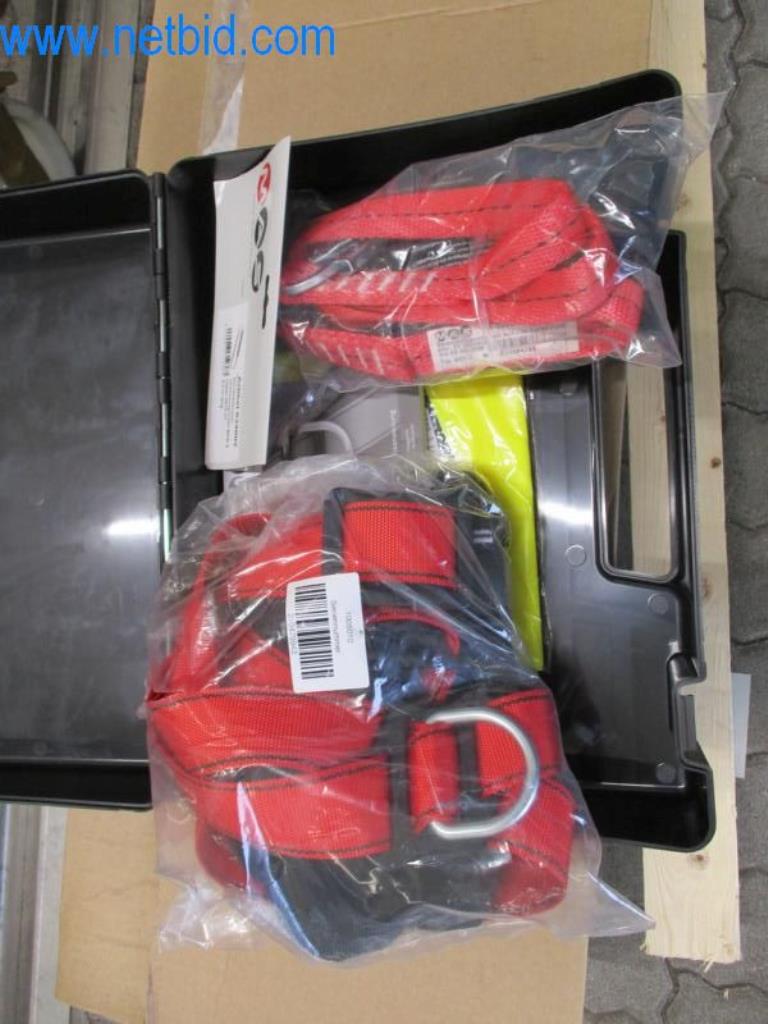 Maquinaria, parque móvil y equipos de explotación-1